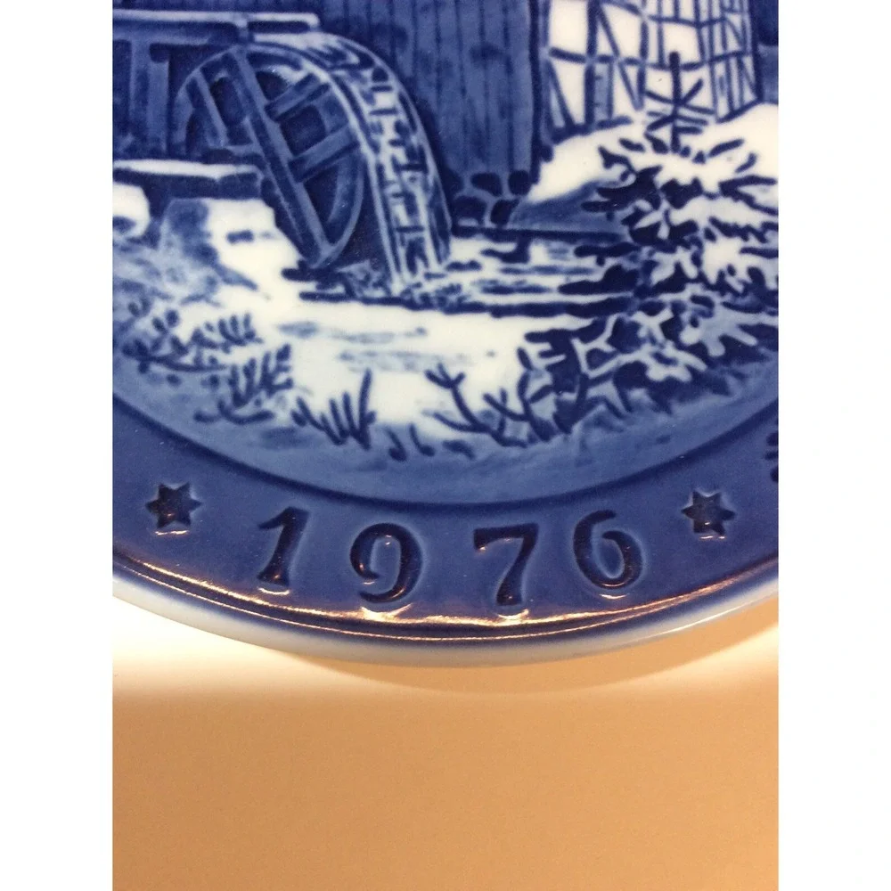 B & G Copenhagen Denmark 1976 Blue White Christmas Collector Plate Water Mill